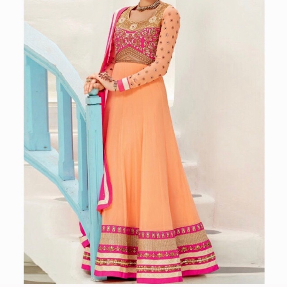 Georgette Anarkali Kurta w/Chiffon Dupatta.